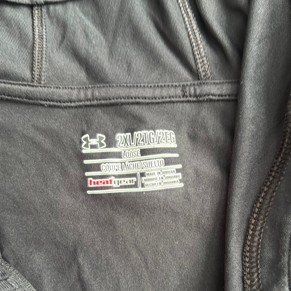 EUC Men’s Under Armour Black/Gray HeatGear Tech 1/4 Zip Pullover Hoodie Size 2XL - Picture 5 of 9